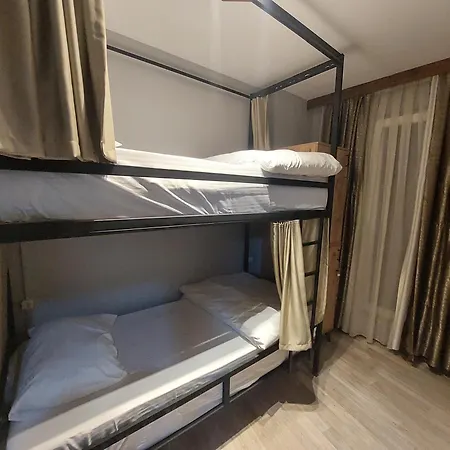 Moon Hostel *